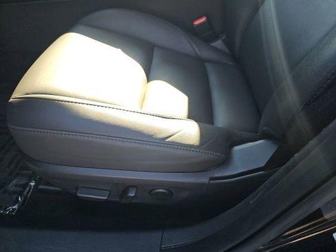 Used 2025 MAZDA MAZDA3 s image 20