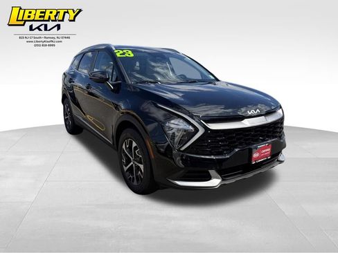 Used 2023 Kia Sportage EX AWD/4WD image 1