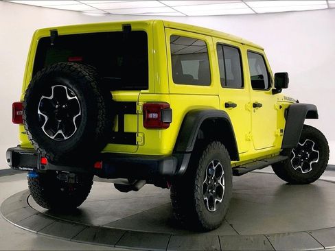 Used 2022 Jeep Wrangler Unlimited Rubicon 4xe w/ Cold Weather Group AWD/4WD image 11