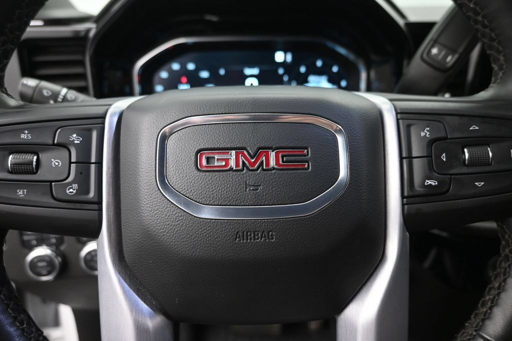 Used 2023 GMC Sierra 1500 SLT AWD/4WD image 17