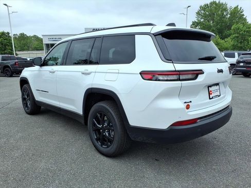 New 2026 Jeep Grand Cherokee L 4WD image 7