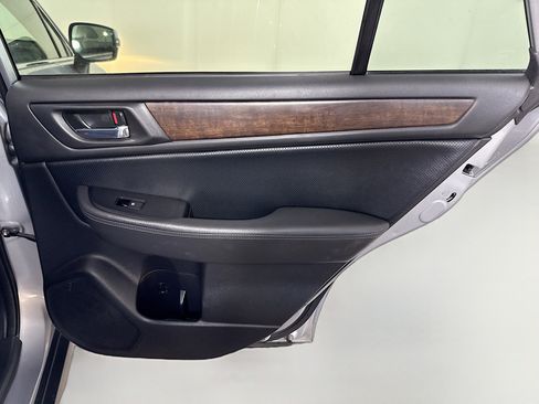 Used 2016 Subaru Outback 2.5i Limited image 28