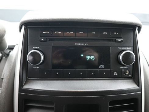 Used 2010 Dodge Grand Caravan SE w/ Climate Group FWD image 13