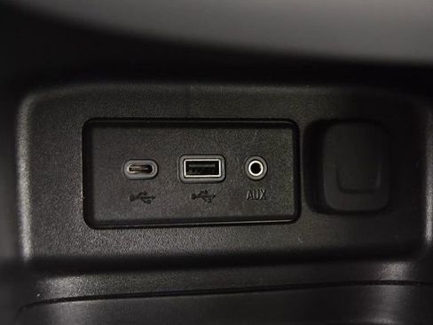 Used 2024 Chevrolet Equinox LT image 15