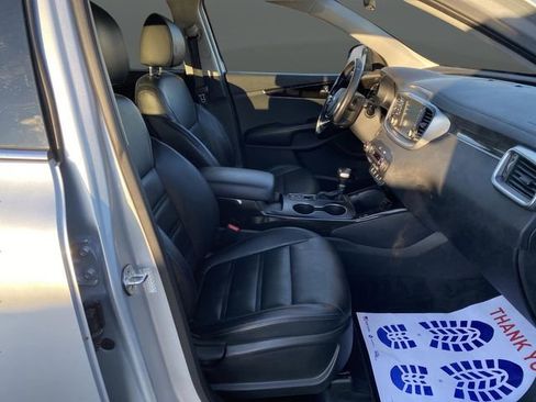 Used 2020 Kia Sorento EX image 36