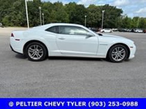 Used 2015 Chevrolet Camaro LT RWD image 10