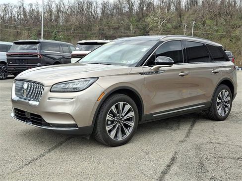 Used 2020 Lincoln Corsair Reserve w/ Elements Package image 3