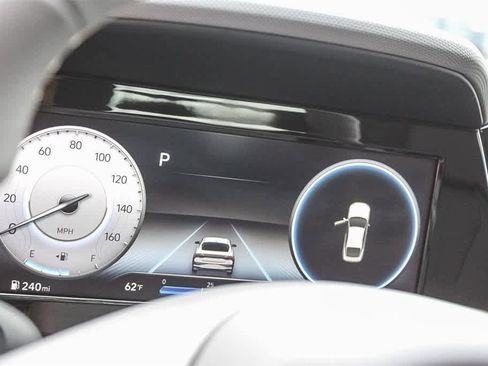 Used 2022 Hyundai Elantra SEL w/ Convenience Package image 29