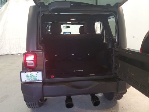 Used 2015 Jeep Wrangler Unlimited Sport w/ Quick Order Package 24S AWD/4WD image 25