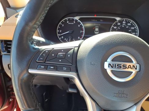 Certified 2022 Nissan Sentra SV w/ SV Premium Package FWD image 10