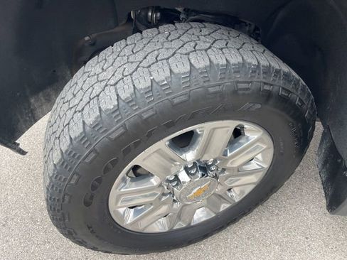 Certified 2024 Chevrolet Silverado 2500 High Country w/ Technology Package image 21