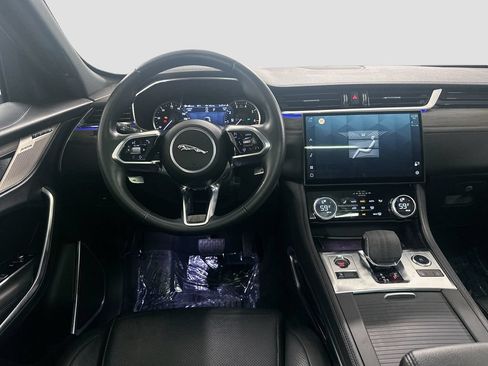 Used 2023 Jaguar F-PACE S AWD/4WD image 23