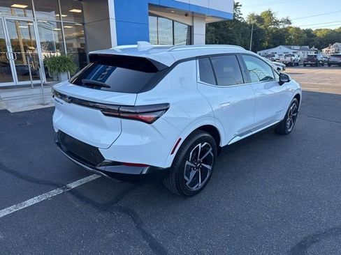 New 2025 Chevrolet Equinox EV LT w/ LPO, All-Weather Mat Package AWD/4WD image 6