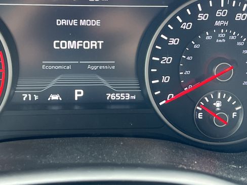 Used 2020 Kia Stinger GT1 RWD image 22