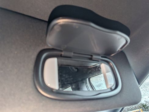 Used 2024 Jeep Compass Latitude image 35