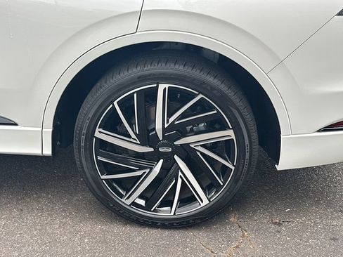 New 2026 Lincoln Aviator Black Label w/ Jet Appearance Package AWD/4WD image 19