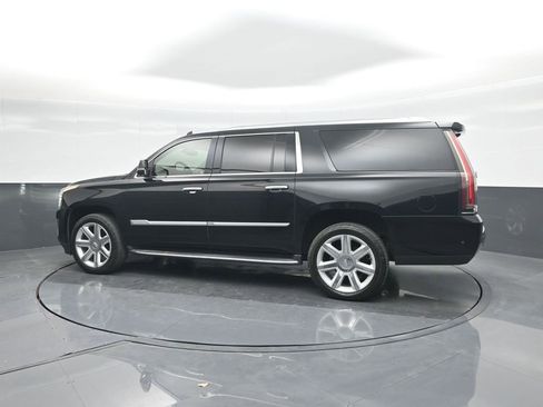 Used 2020 Cadillac Escalade ESV Luxury image 27