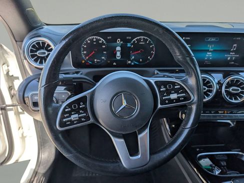 Used 2020 Mercedes-Benz CLA 250 w/ Premium Package image 21