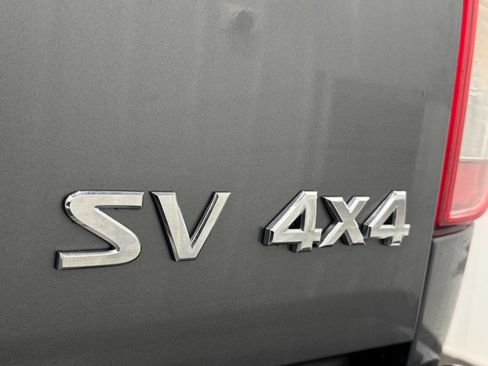 Used 2018 Nissan Frontier SV image 7