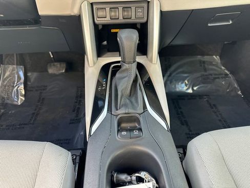 Certified 2024 Toyota Corolla Cross LE w/ Moonroof Package image 25