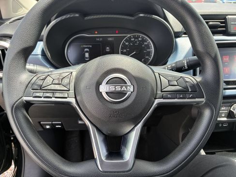Used 2025 Nissan Versa SV FWD image 22