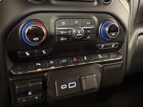 Used 2020 Chevrolet Silverado 1500 LT w/ All-Star Edition AWD/4WD image 27