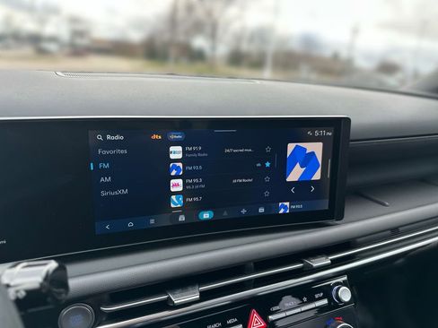 Used 2025 Hyundai Santa Cruz SEL image 12