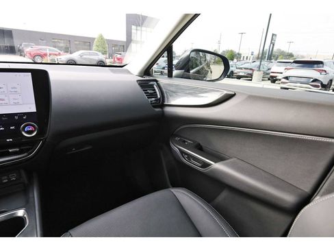 Used 2023 Lexus NX 250 FWD w/ Cold Area Package image 8