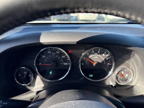 Used 2015 Jeep Wrangler Unlimited Sahara w/ Max Tow Package image 23