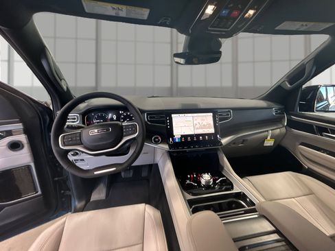New 2026 Jeep Grand Wagoneer Limited AWD/4WD image 26