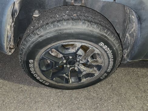 Used 2022 Jeep Cherokee Latitude w/ Sun & Sound Group image 7