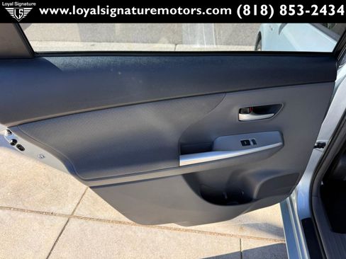 Used 2012 Toyota Prius V Three image 14