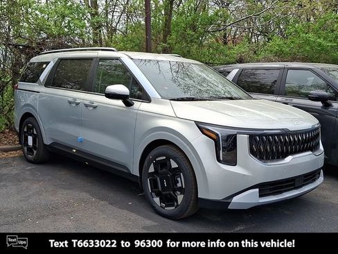 New 2026 Kia Carnival EX FWD image 1