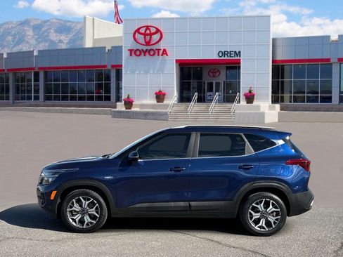 Used 2022 Kia Seltos EX AWD/4WD image 6