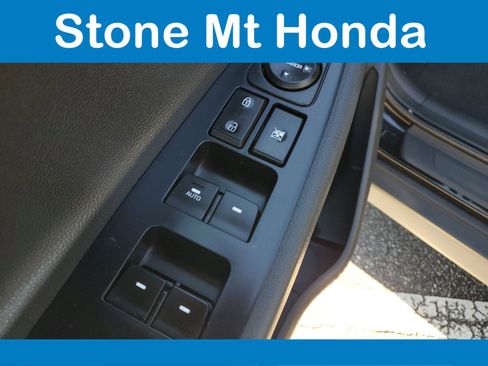 Used 2017 Hyundai Tucson SE image 19