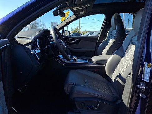 Used 2020 Audi SQ7 Premium Plus w/ S Executive Package image 19