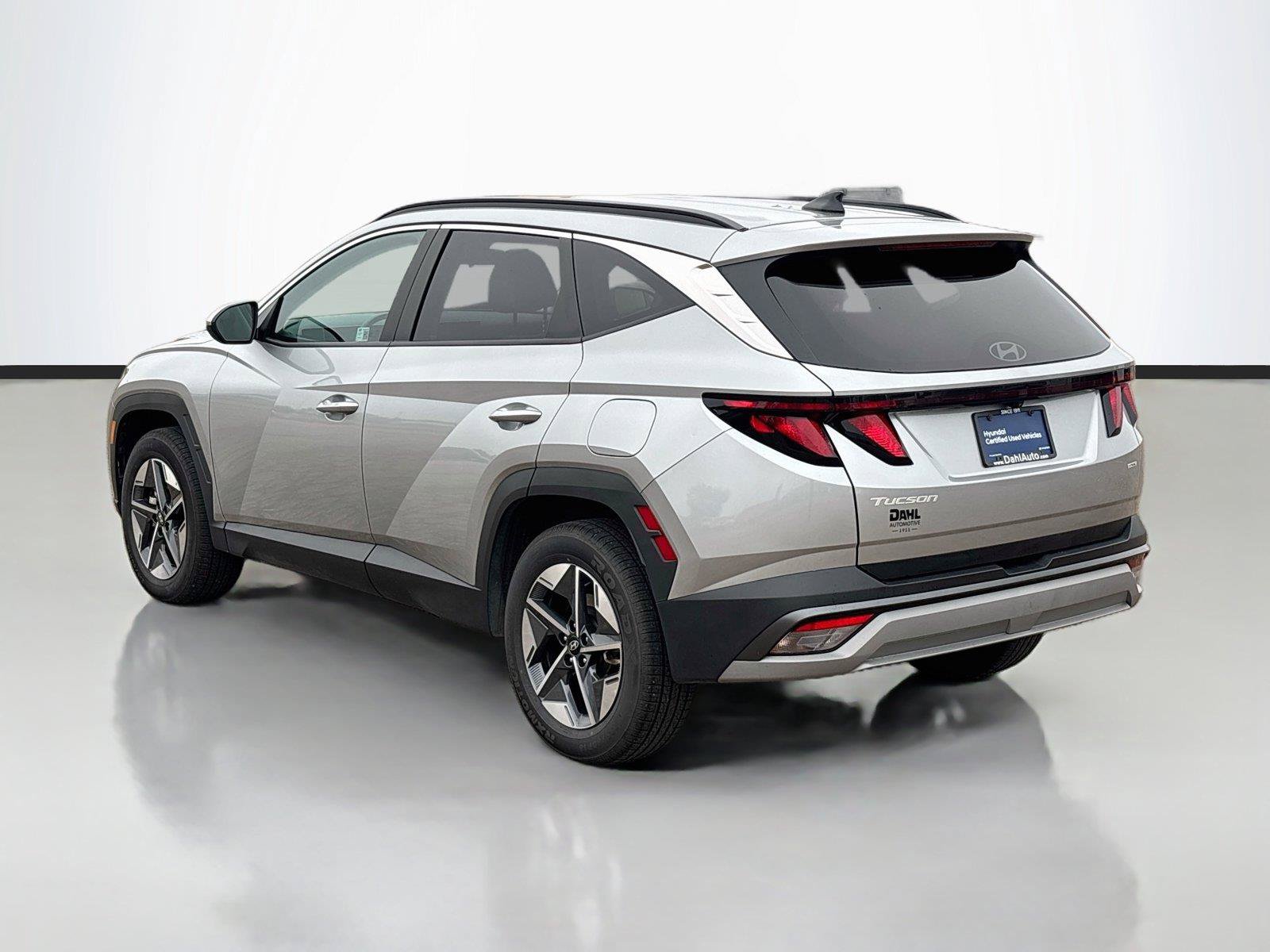 Certified 2025 Hyundai Tucson SEL AWD/4WD image 10