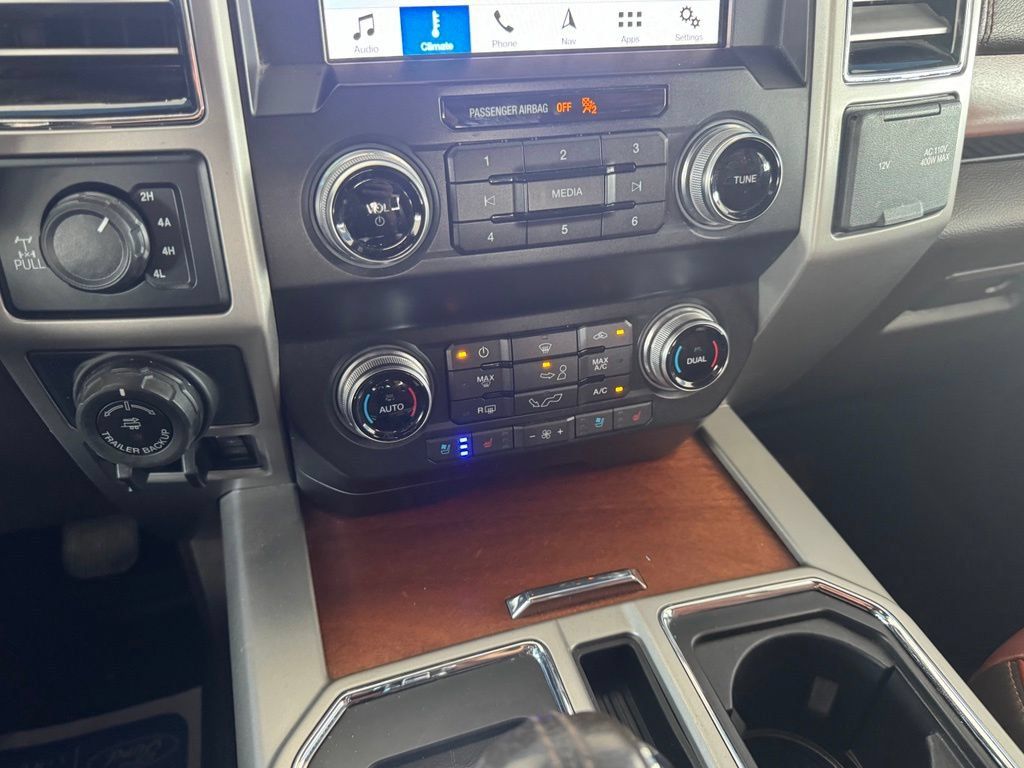 Used 2019 Ford F150 King Ranch w/ Equipment Group 601A Luxury AWD/4WD image 12