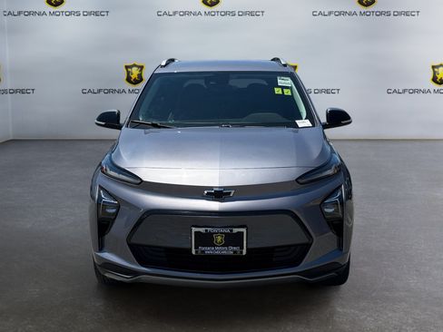 Used 2023 Chevrolet Bolt EUV LT w/ Comfort Package FWD image 8