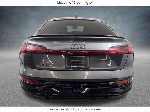Used 2024 Audi Q8 e-tron Prestige w/ Prestige Package AWD/4WD image 5