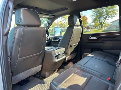 Used 2024 GMC Sierra 2500 Denali w/ Technology Package image 14