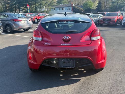 Used 2016 Hyundai Veloster w/ Option Group 02 FWD image 9