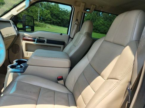 Used 2008 Ford F350 Lariat image 9