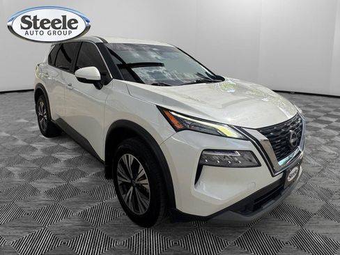 Used 2023 Nissan Rogue SV FWD image 7