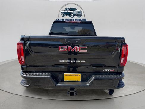 Used 2022 GMC Sierra 2500 AT4 w/ AT4 Preferred Package image 9