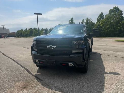 Used 2022 Chevrolet Silverado 1500 LT Trail Boss w/ Safety Package AWD/4WD image 3