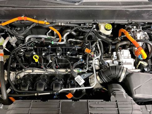 Used 2024 Ford Maverick XLT w/ XLT Luxury Package image 9