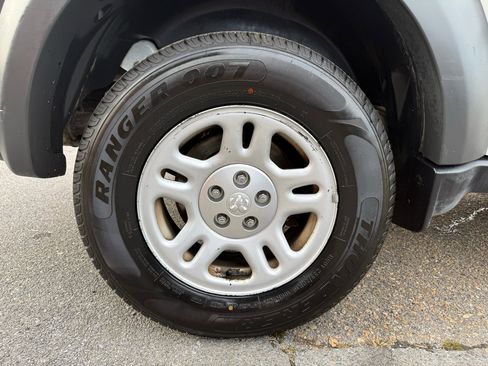 Used 2008 Dodge Nitro SXT image 22