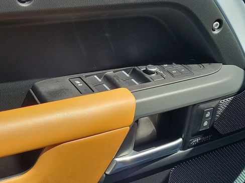 Used 2021 Land Rover Defender 110 X image 23