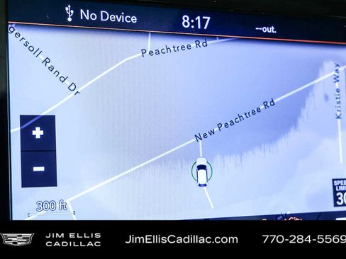 Used 2021 Jeep Grand Cherokee Limited image 14